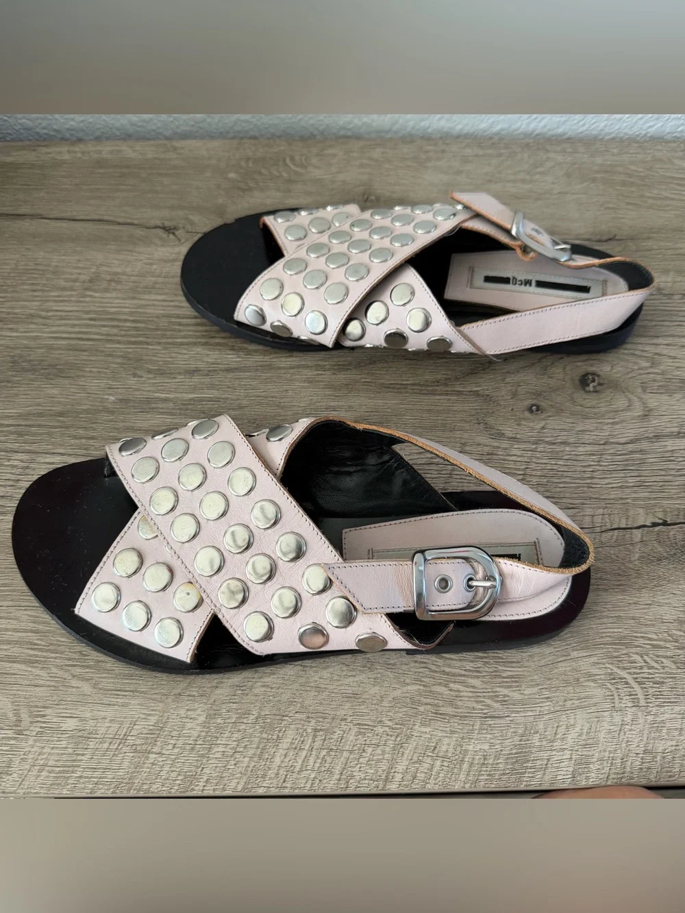 McQ By Alexander McQueen Black Studded Leather Sandals Cross Straps Size 37 Pink - Picture 3 of 10